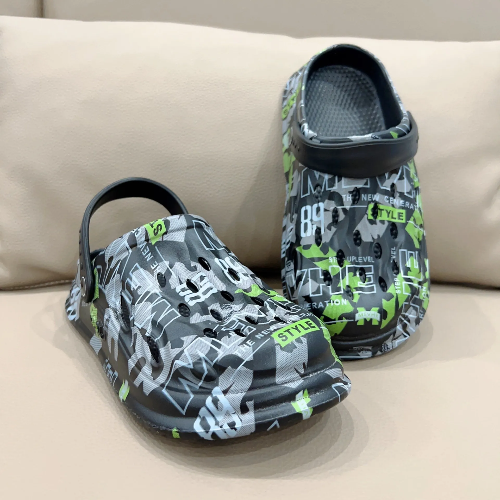 Plus Size New Men's Slippers S - огляд і ціна Croc Style Clog