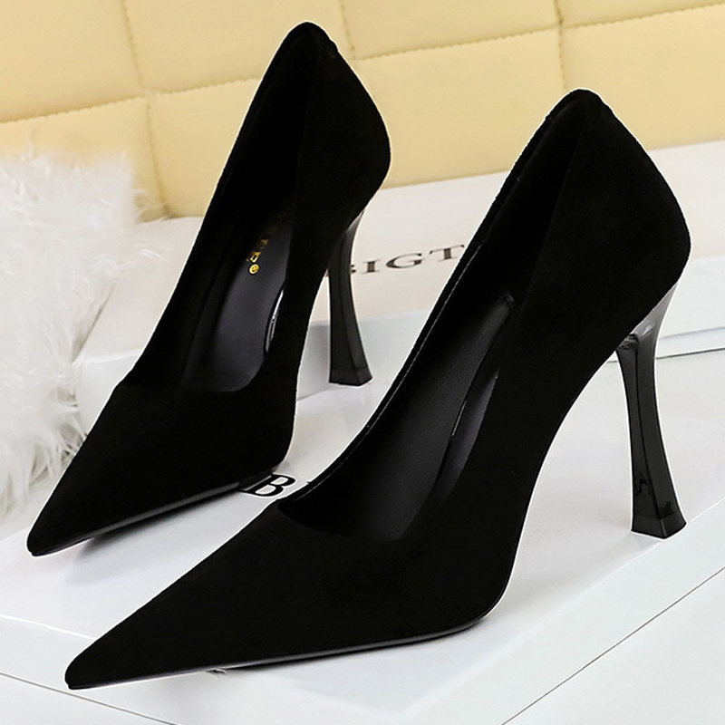 BIGTREE Shoes Suede Black Wome - огляд і ціна Women Shoes Zara