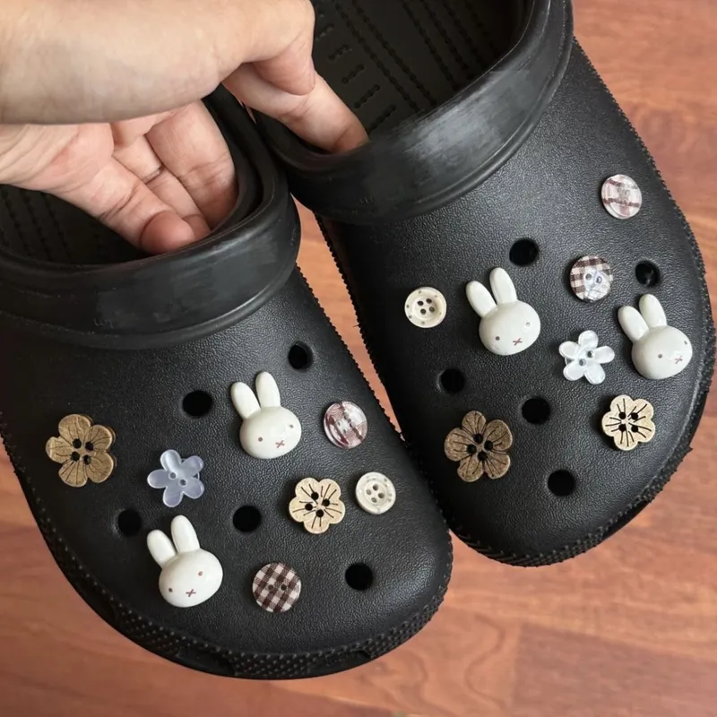 Anime Cartoon Rabbit Flower Sh - огляд і ціна Croc Style Clog